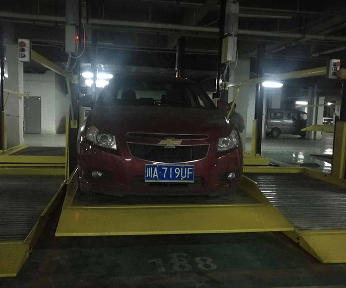 二層升降橫移式機械式停車設備廠家